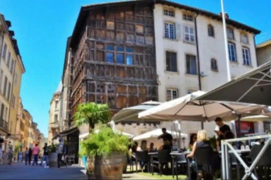 Detente Centre Historique De Macon Avec Spa Et Cine Екстериор снимка